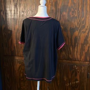Black and Pink t shirt. Pima cotton very soft. Size 22-24 women’s